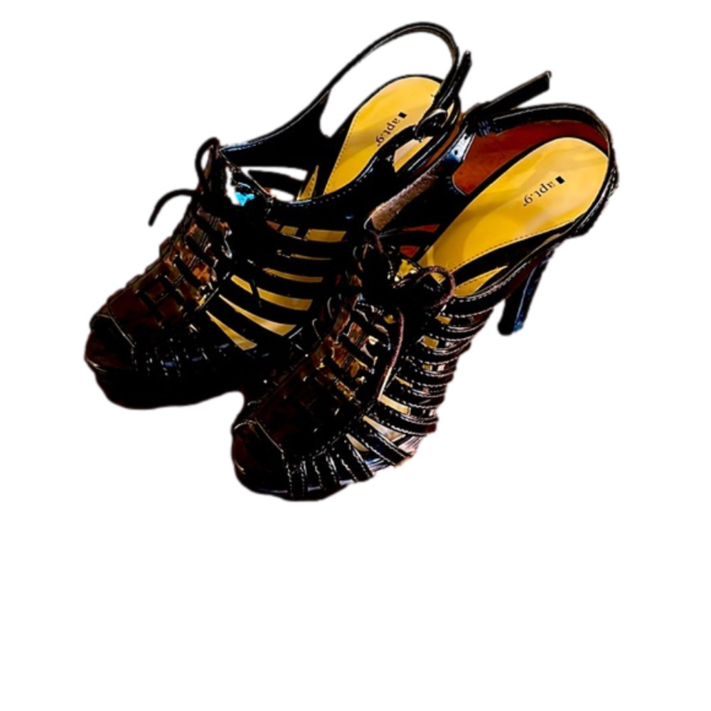 Black, heeled sandals, very cute for any outdoor occasion. Very comfortable